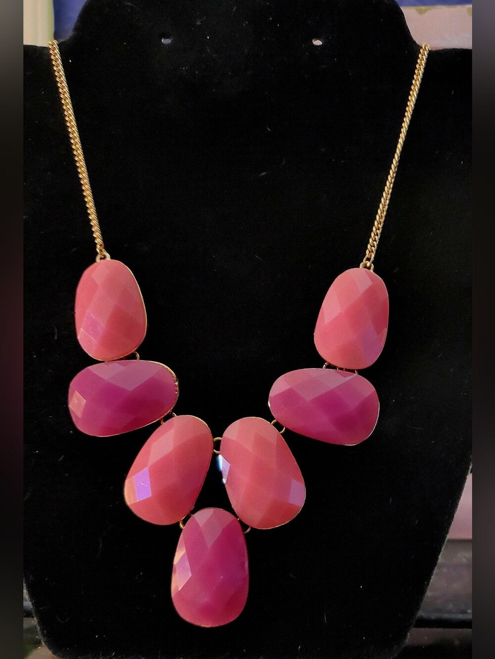 22" Pink & Magenta Faceted Gem Bib Statement Necklace Gold Tone